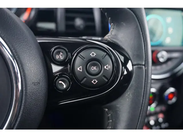 MINI 5-Deurs Cooper S Chili 2020 Benzine 13