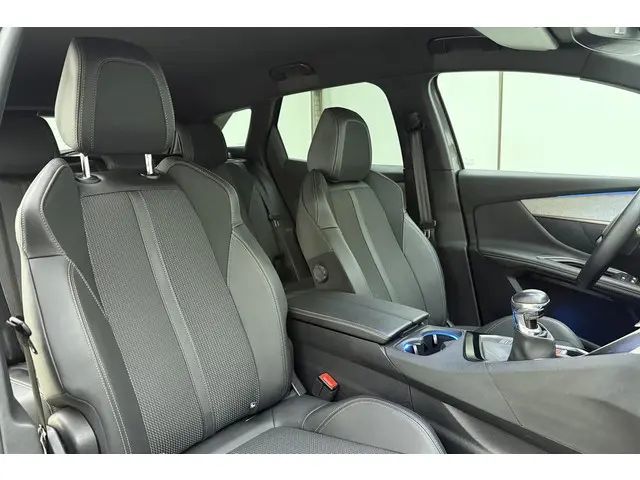 Peugeot 3008 1.2T 130pk GT 2024 Benzine 13