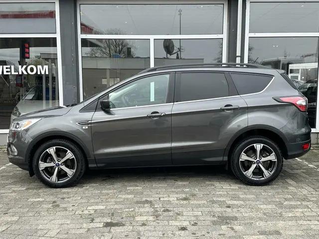 Ford Kuga 1.5 EcoBoost Titanium 2017 Benzine 3
