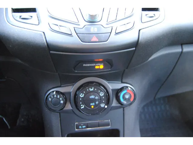 Ford Fiesta 1.0 Style 2014 Benzine 11