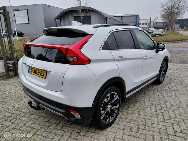 Mitsubishi Eclipse Cross 1.5 DI-T Intense S 2019 Benzine 4