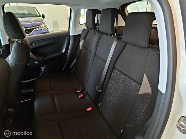 Peugeot 2008 1.2 PureTech Access 2014 Benzine 17