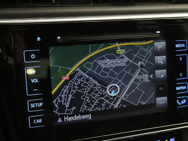 Toyota Auris 1.8 Hybrid Dynamic 2017 Hybride Benzine 27