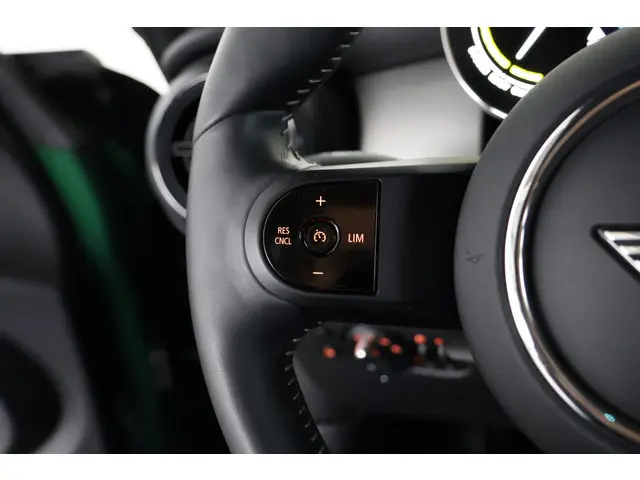 MINI Electric Cooper MINI Yours 33 kWh 2023 Elektrisch 20