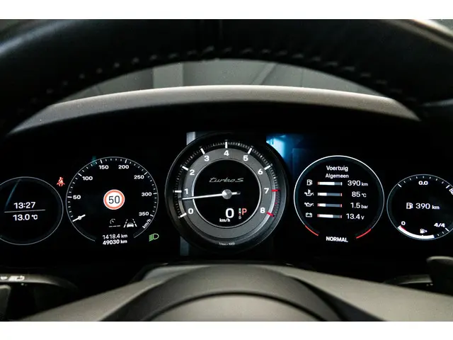 Porsche 911 3.8 Turbo S 2020 Benzine 32