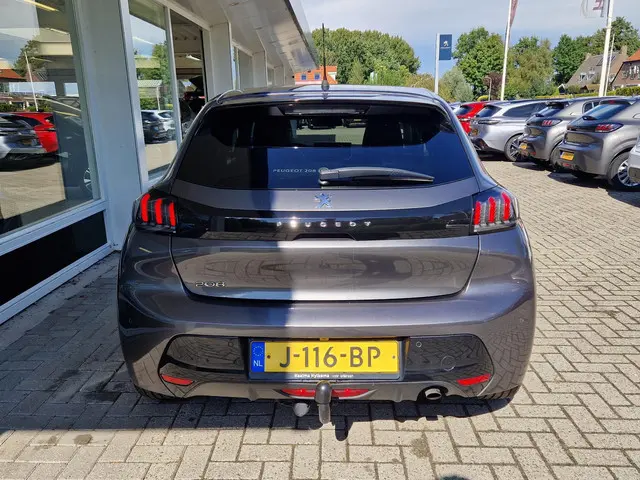 Peugeot 208 1.2T 100pk Blue Lease Allure 2020 Benzine 4