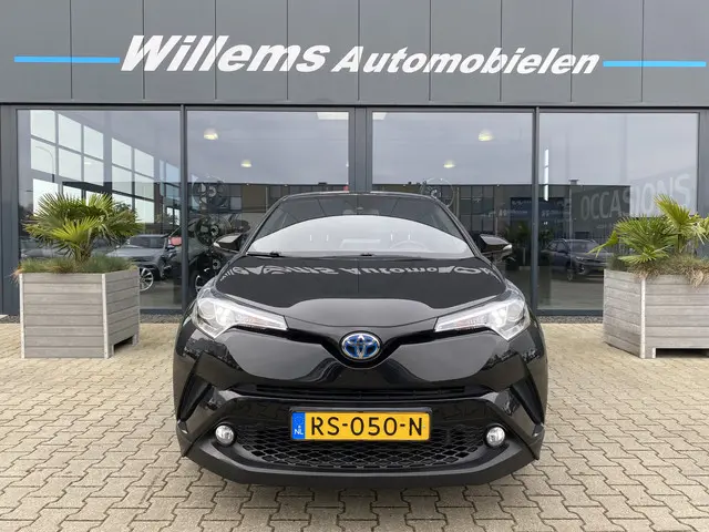 Toyota C-HR 1.8 Hybrid Executive 2018 Hybride Benzine 2