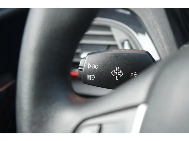 BMW 1 Serie 116d High Executive 2015 Diesel 34