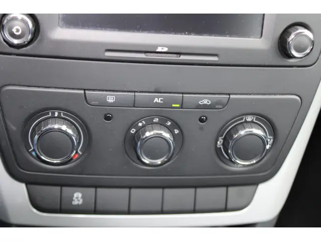 Škoda Yeti 1.2 TSI Ambition 2013 Benzine 21