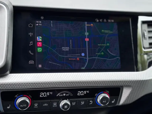 Audi A1 citycarver 35 TFSI S-Line Edition 2021 Benzine 17