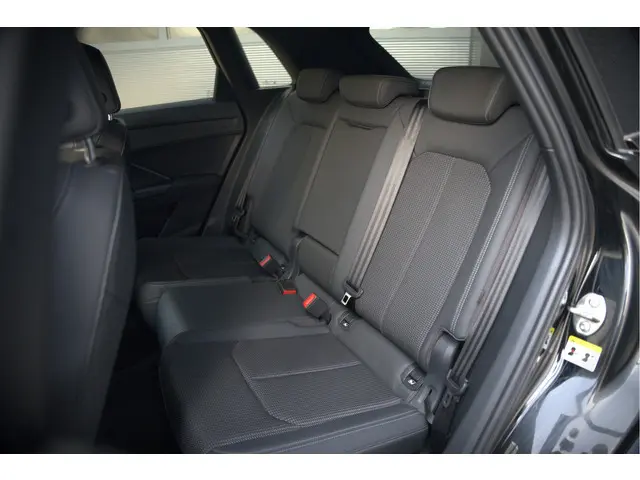 Audi Q3 40 TFSI quattro S Line Pro Line S 2019 Benzine 22