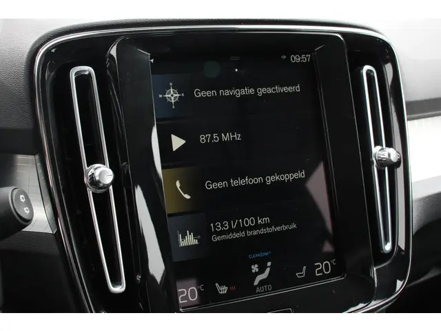 Volvo XC40 1.5 T3 163pk Automaat Momentum 2020 Benzine 23