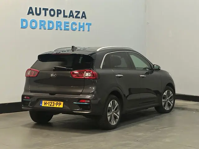 Kia e-Niro ExecutiveLine 64 kWh 2020 Elektrisch 8
