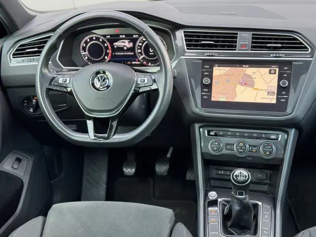 Volkswagen Tiguan 1.4 TSI R-Line Highline 2018 Benzine 20