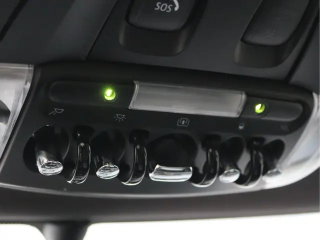 MINI Cooper Pepper 2018 Benzine 66