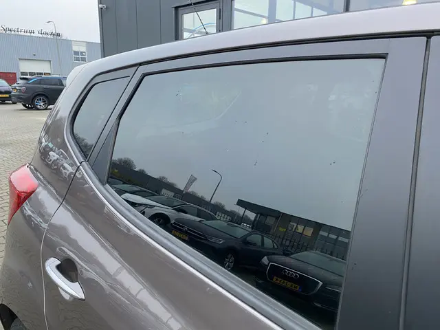 Hyundai ix20 1.4i i-Vision 2015 Benzine 7