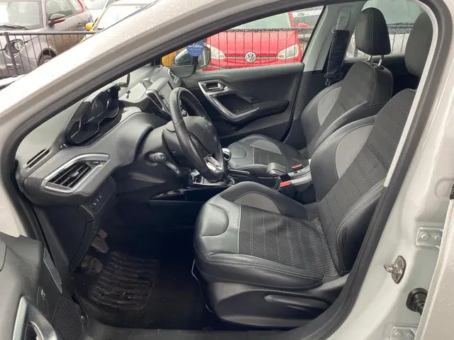 Peugeot 2008 1.2 PureTech Allure 131pk 2015 Benzine 8