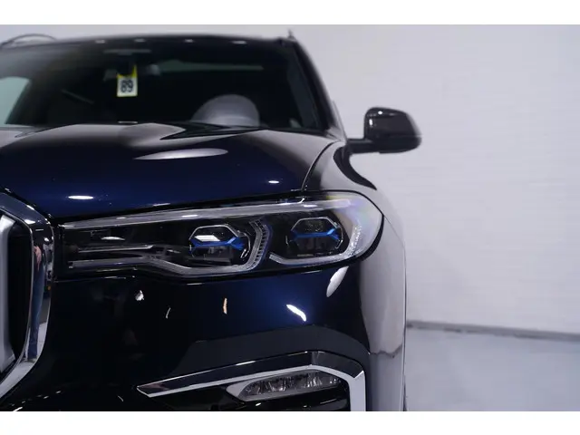 BMW X7 xDrive40i M Sport 2022 Benzine 11