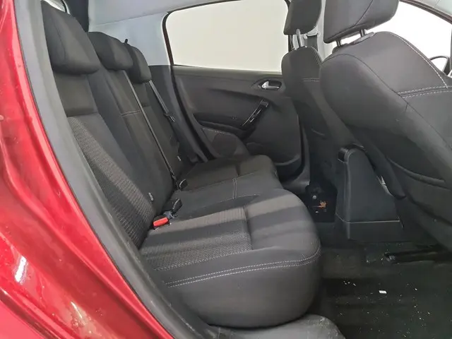 Peugeot 208 1.2 PureTech Allure 2019 Benzine 5