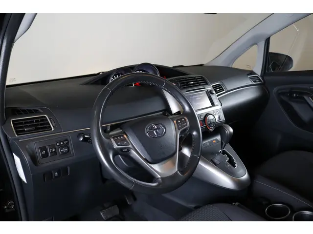 Toyota Verso 1.8 VVT-i Business 2013 Benzine 7