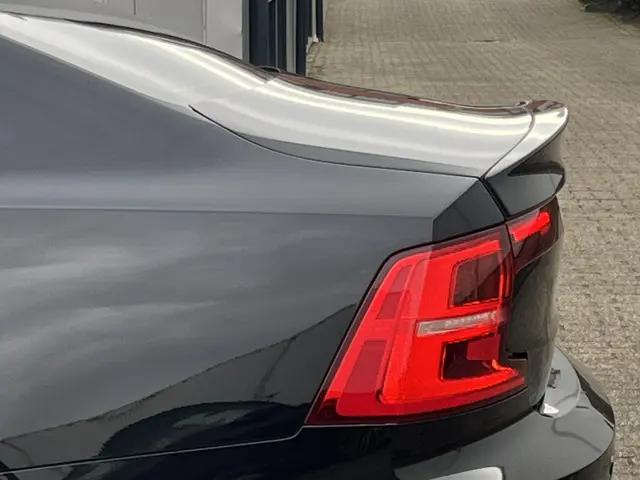 Volvo S90 2.0 T4 Inscription 2018 Benzine 40