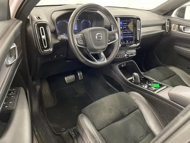 Volvo XC40 1.5 T2 R-Design 2021 Benzine 5