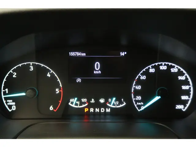 Ford Transit Custom 300 2.0 TDCI L2H1 DC 2020 Diesel 4