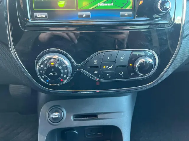 Renault Captur 1.2 TCe Helly Hansen 2015 Benzine 18