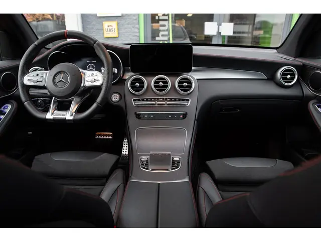 Mercedes-Benz GLC AMG 43 4MATIC Premium 2019 Benzine 21