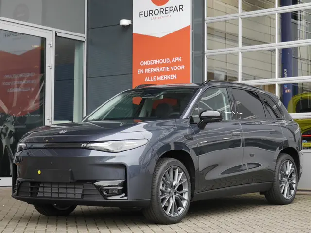Leapmotor C10 REEV Design 28.4 kWh 2025 Hybride Benzine 49