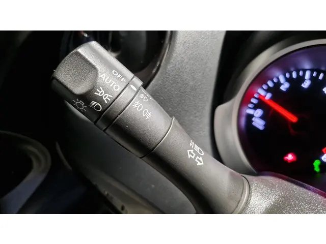 Nissan Juke 1.2 DIG-T Connect Edition 2015 Benzine 16