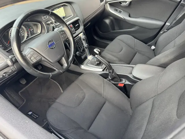 Volvo V40 2.0 D2 Nordic+ 2016 Diesel 18