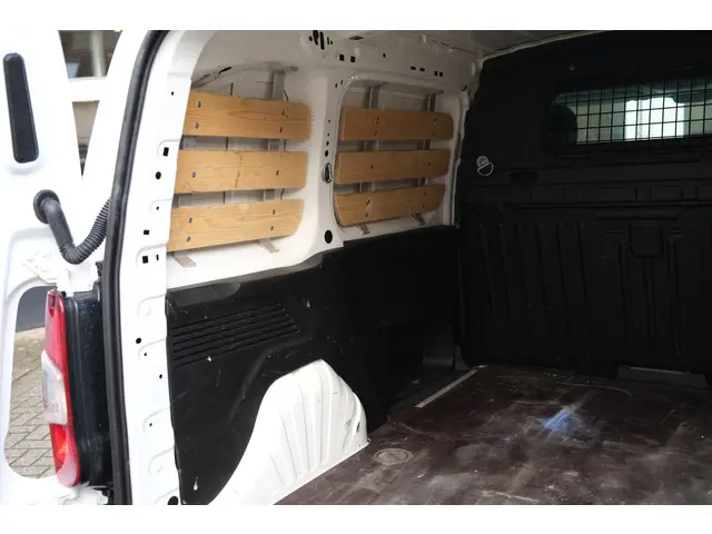 Citroën Berlingo Van BlueHDi 75 2021 Diesel 23