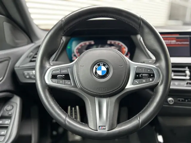BMW 2 Serie Gran Coupé 218i M-Sport 2023 Benzine 8