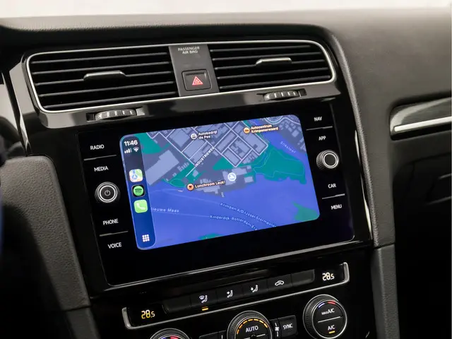 Volkswagen Golf 1.5 TSI Sportline 2018 Benzine 25