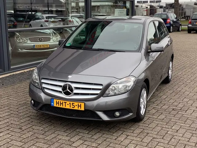Mercedes-Benz B-Klasse 180 Ambition 2014 Benzine 3