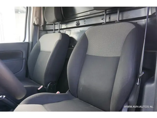Renault Kangoo 1.5 dCi 75 Energy Comfort 2018 Diesel 6
