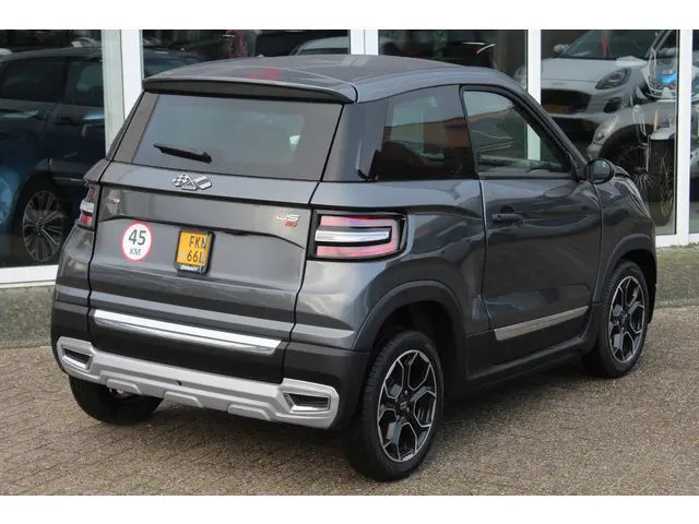 Ligier JS60 Brommobiel Chic AIRCO,LMV 2022 Diesel 3