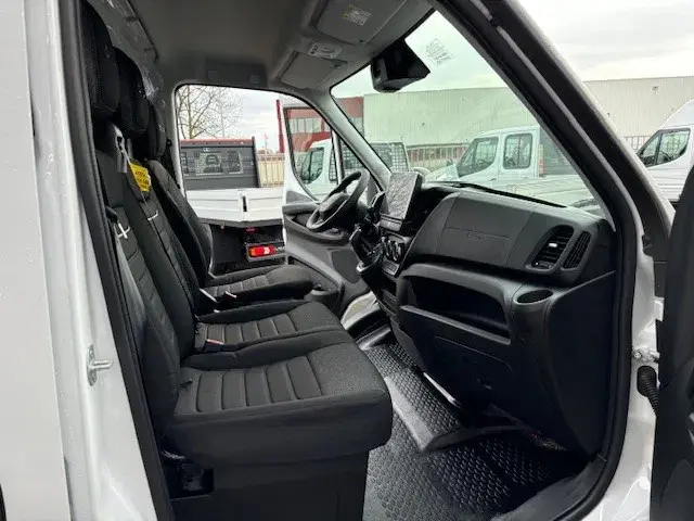 Iveco Daily 35S16V A8 L2H2 2024 Diesel 9