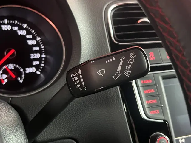 Volkswagen Polo 1.8 TSI GTI 2015 Benzine 31