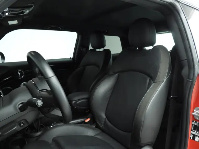 MINI Cooper 1.5 2022 Benzine 8