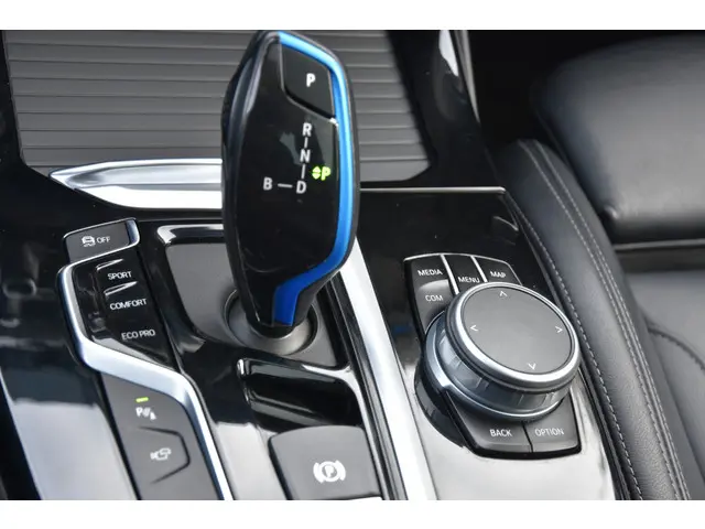 BMW iX3 High Executive 80 kWh 2021 Elektrisch 16