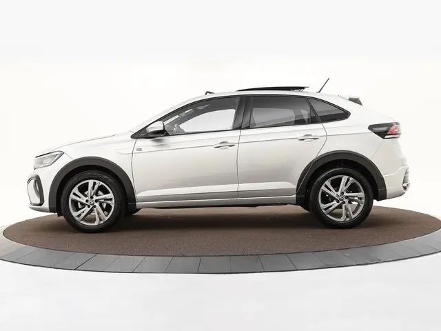 Volkswagen Taigo 1.0 TSI 115pk DSG R-Line 2024 Benzine 26