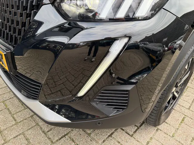 Peugeot 2008 1.2 Turbo 130 PK GT 2023 Benzine 42