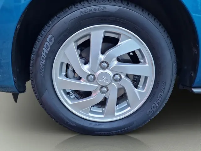 Mitsubishi Space Star 1.2 Dynamic 2023 Benzine 18