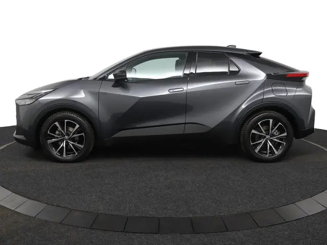 Toyota C-HR 3