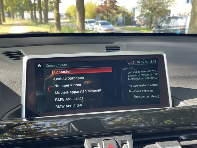 BMW X1 xDrive20i High Executive 2017 Benzine 20