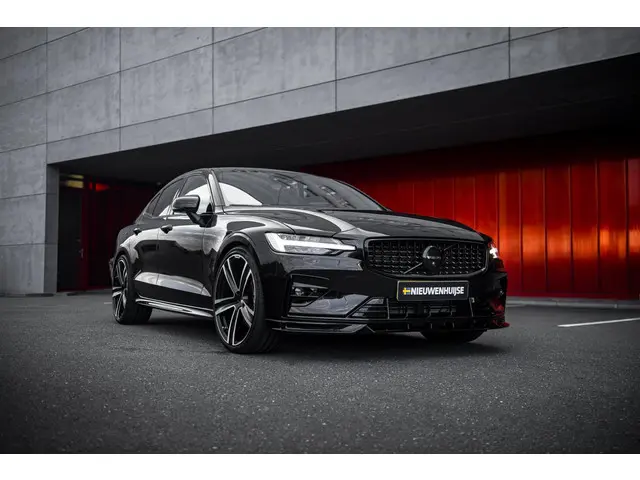 Volvo S60 2.0 B4 Ultimate Dark 2023 Benzine 61