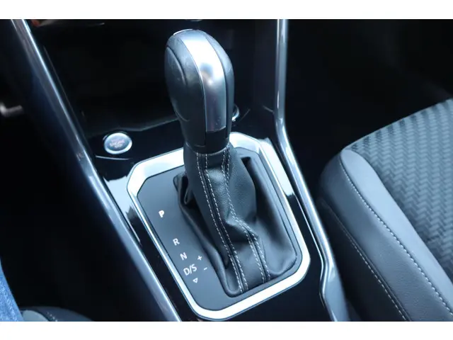 Volkswagen T-Roc 1.5 TSI Sport Business R 2020 Benzine 34