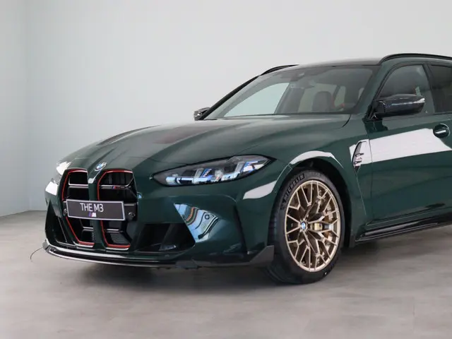 BMW M3 3-serie Touring CS 2025 Benzine 24